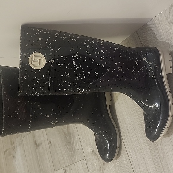 Lemon Jelly Black Speckled Rain Boots | European 39 | Made in Portugal - Picture 2 of 7